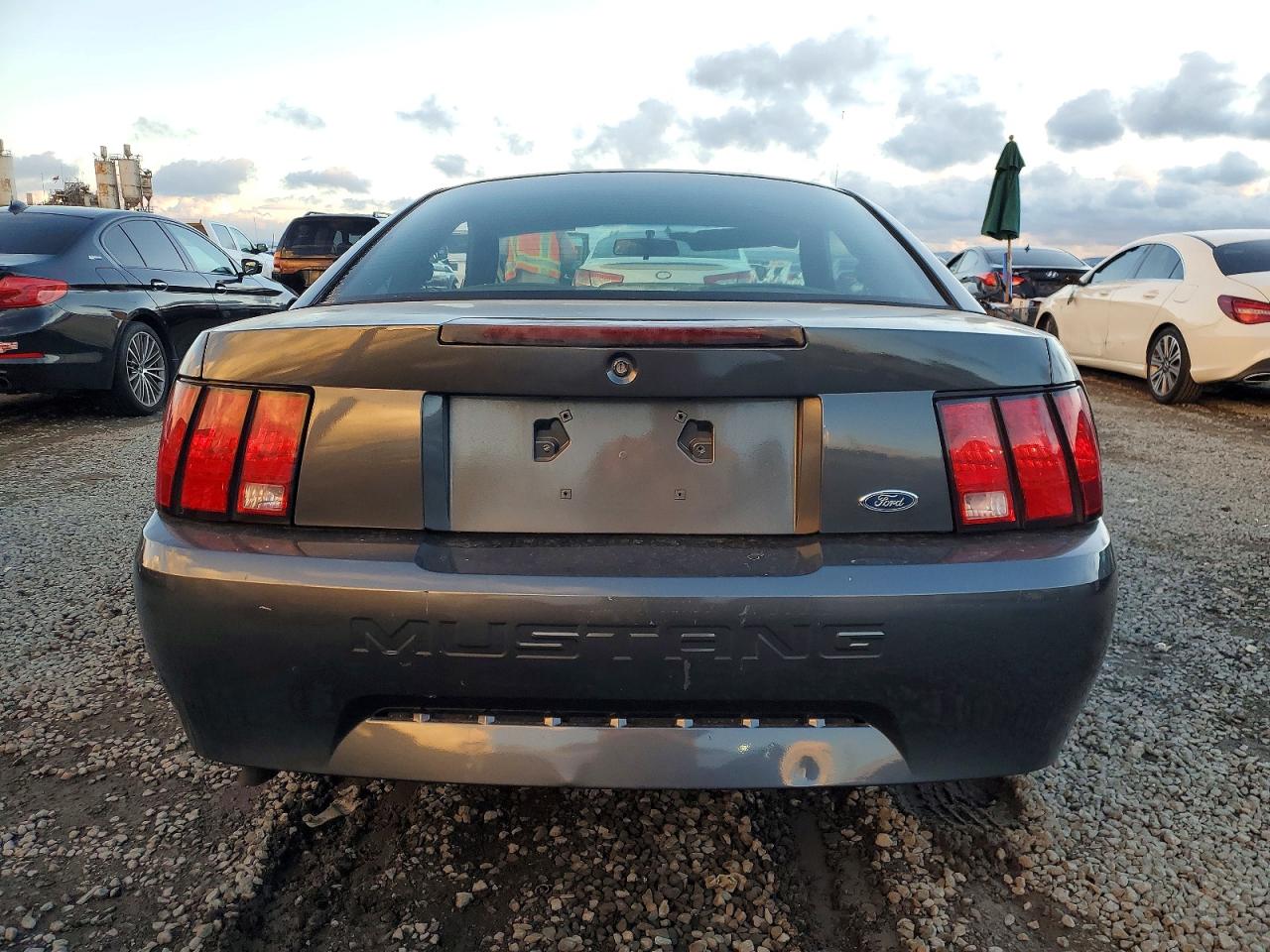 2003 FORD MUSTANG photo 6