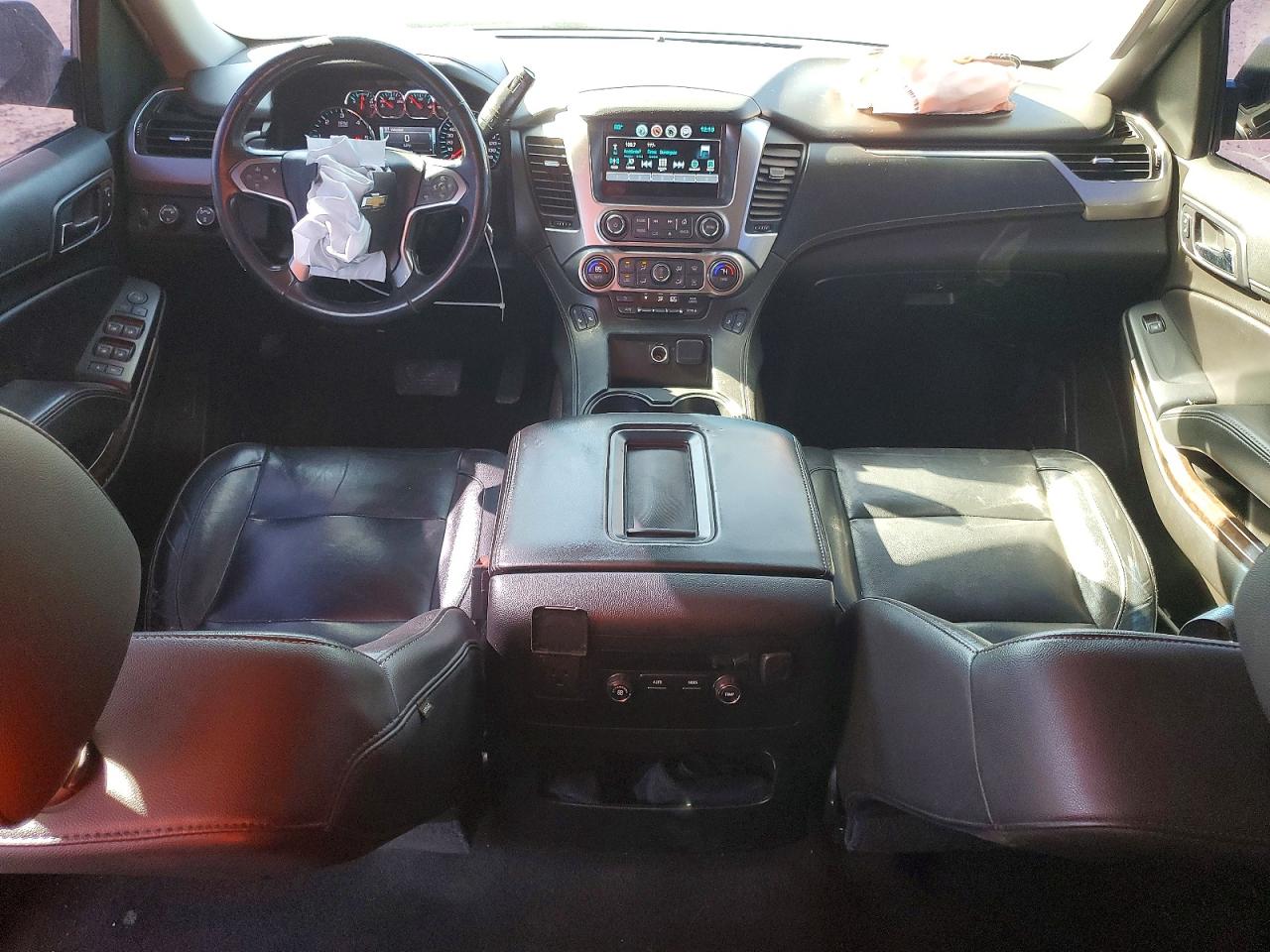 2018 CHEVROLET SUBURBAN K1500 LT photo 8