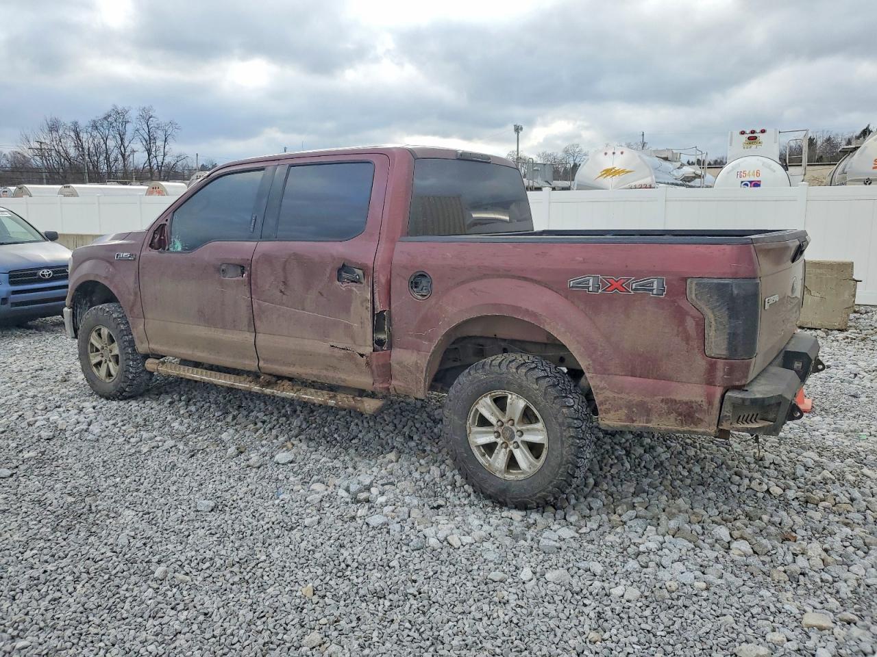 2015 FORD F150 SUPERCREW photo 2