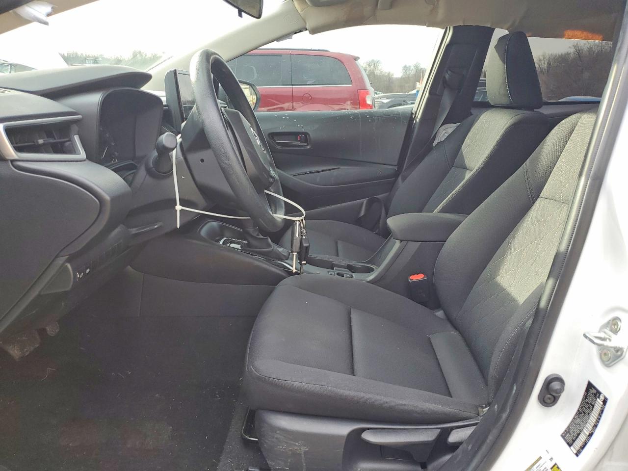 2024 TOYOTA COROLLA LE photo 7