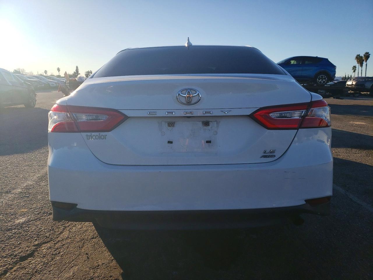 2020 TOYOTA CAMRY LE photo 11