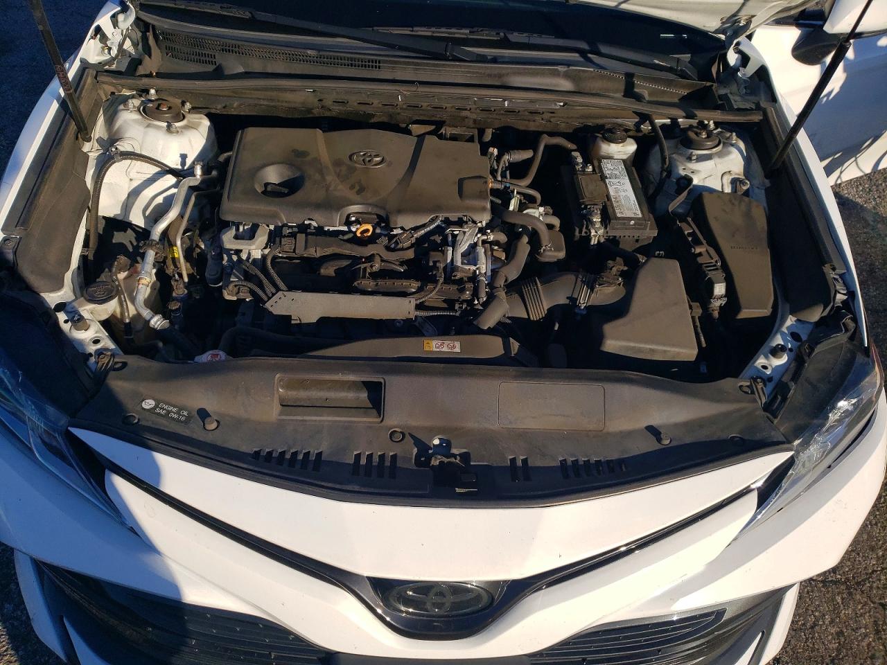 2020 TOYOTA CAMRY LE photo 21