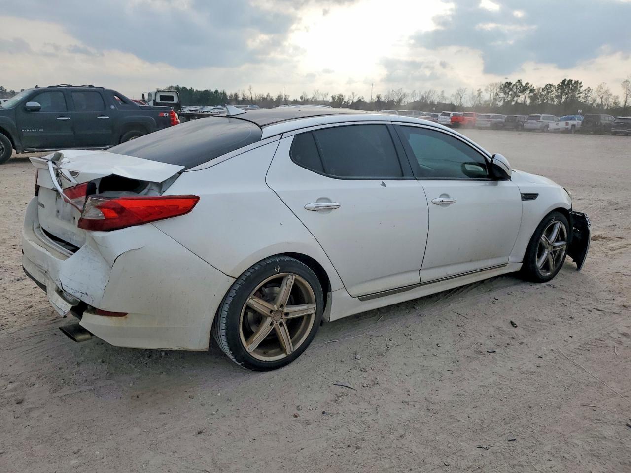 2013 KIA OPTIMA SX photo 3