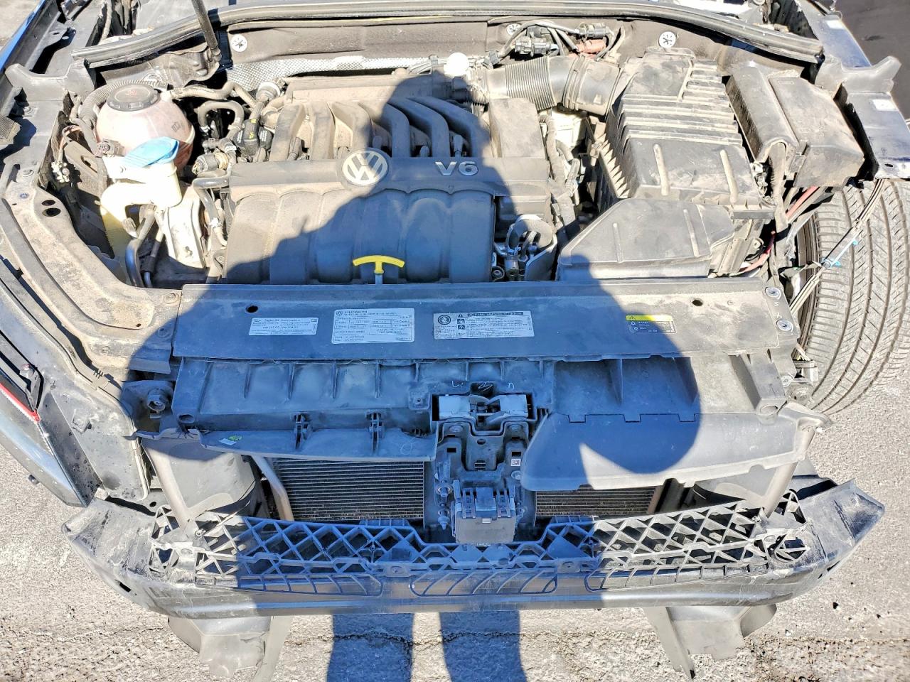 2018 VOLKSWAGEN PASSAT GT photo 11