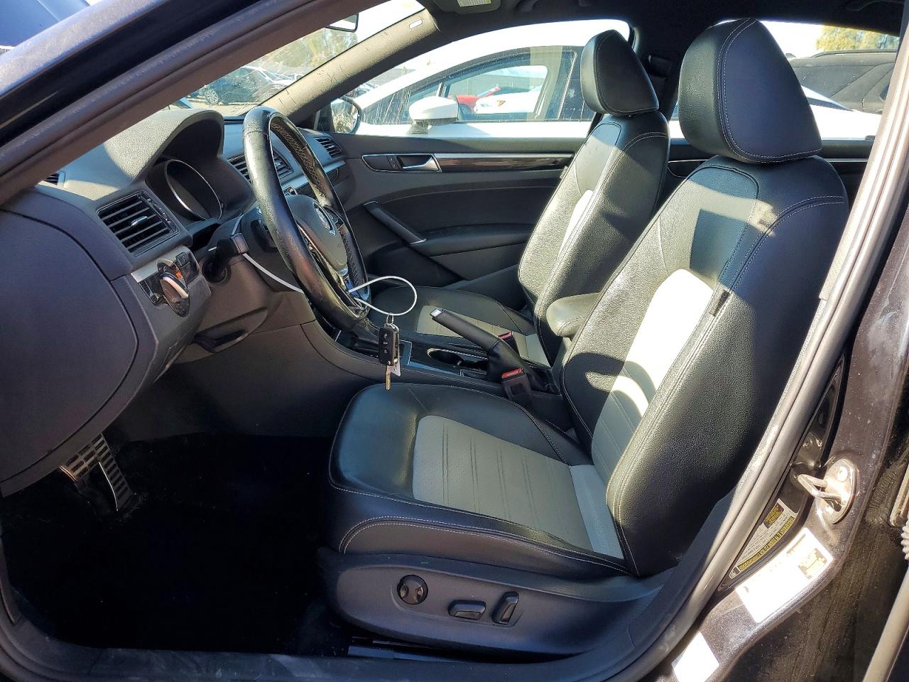 2018 VOLKSWAGEN PASSAT GT photo 7