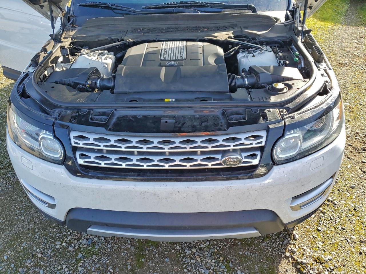 2015 LAND ROVER RANGE ROVER SPORT HSE photo 12