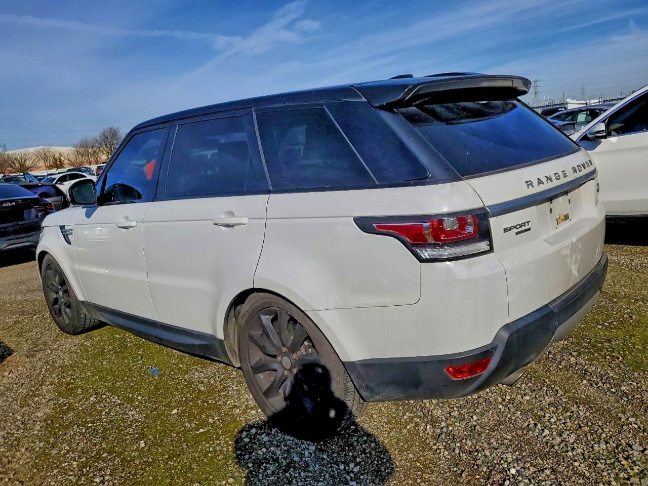 2015 LAND ROVER RANGE ROVER SPORT HSE photo 2