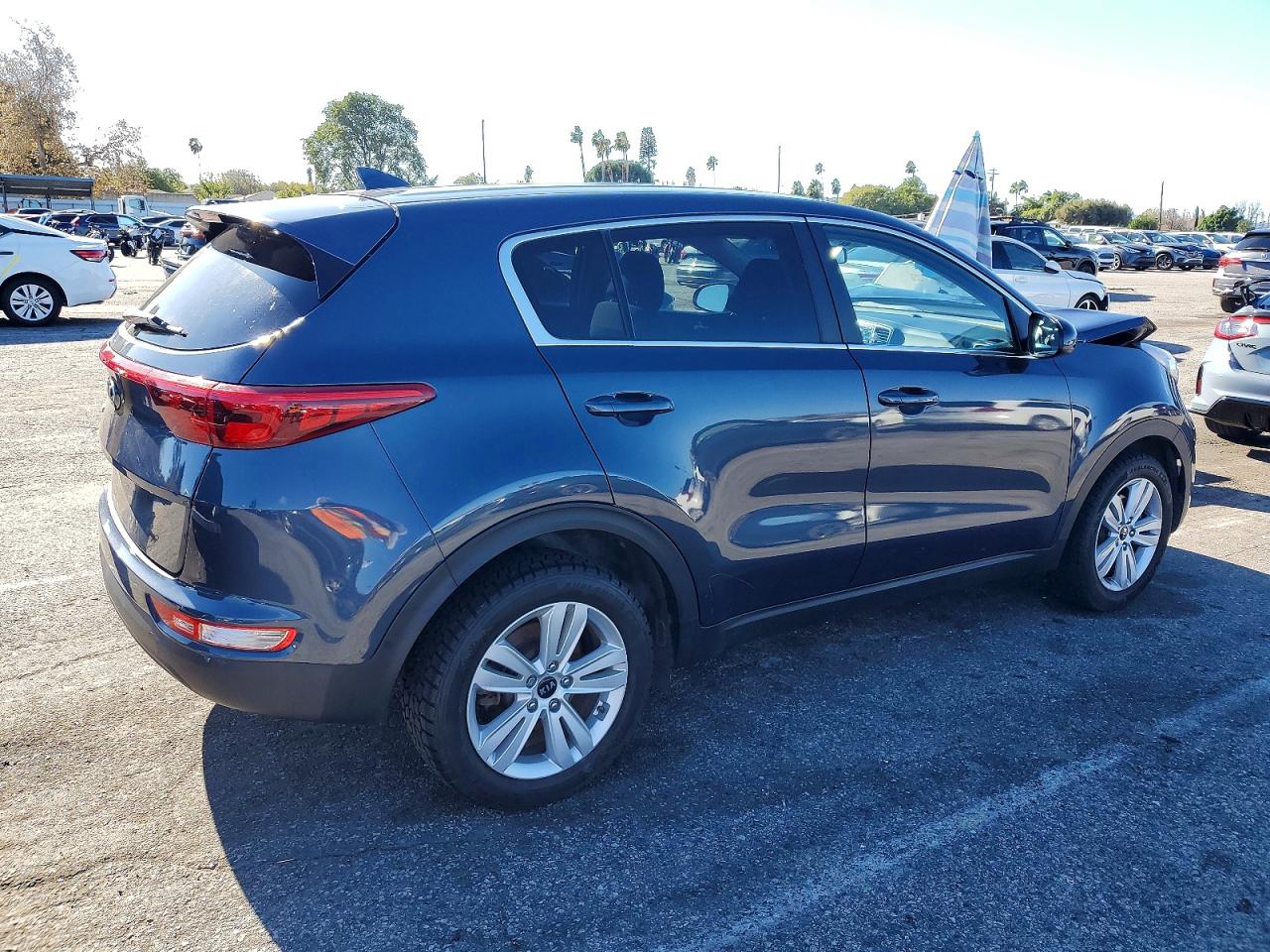 2018 KIA SPORTAGE LX photo 5