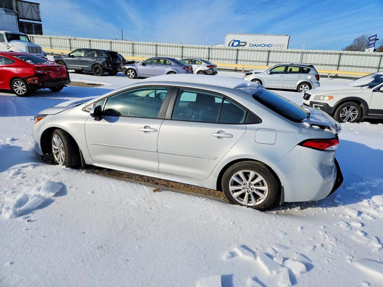 2024 TOYOTA COROLLA LE photo 2