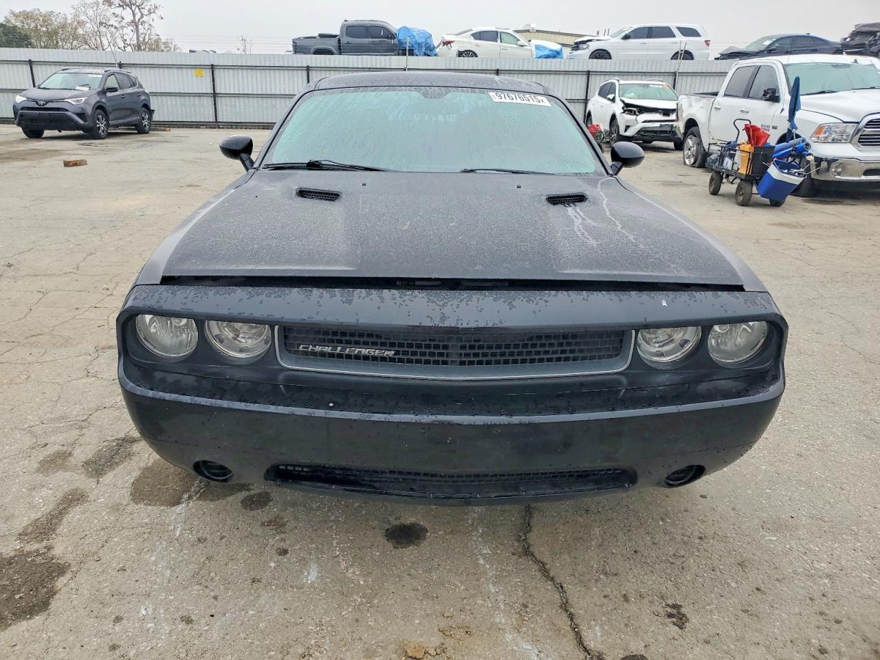 2013 DODGE CHALLENGER SXT photo 5