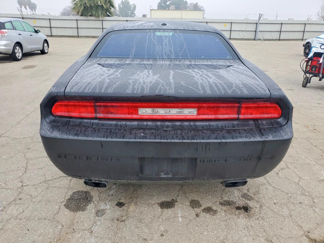2013 DODGE CHALLENGER SXT photo 6