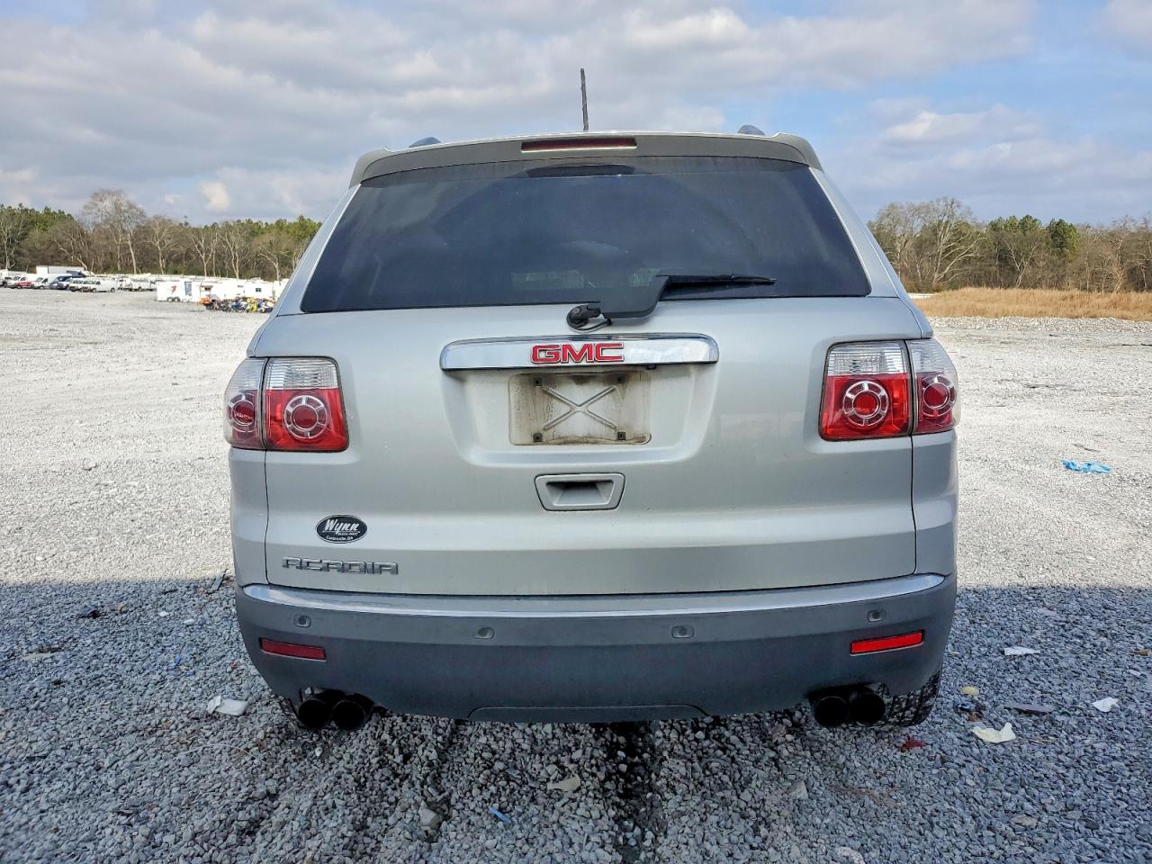 2011 GMC ACADIA SLE photo 6