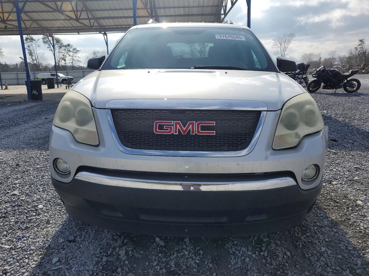 2011 GMC ACADIA SLE photo 5