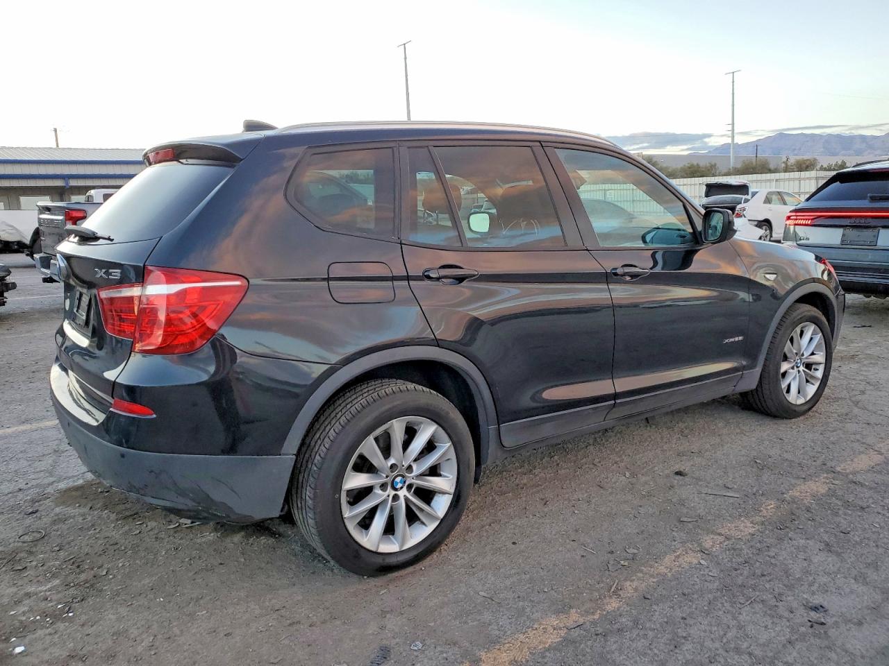 2013 BMW X3 XDRIVE28I photo 3