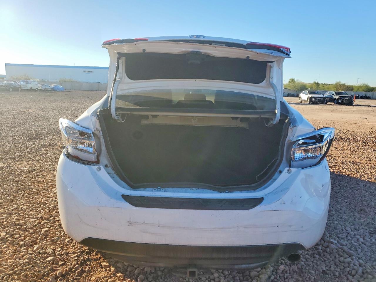 2015 TOYOTA COROLLA L photo 6