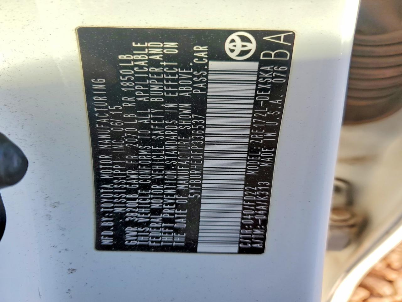 2015 TOYOTA COROLLA L photo 12