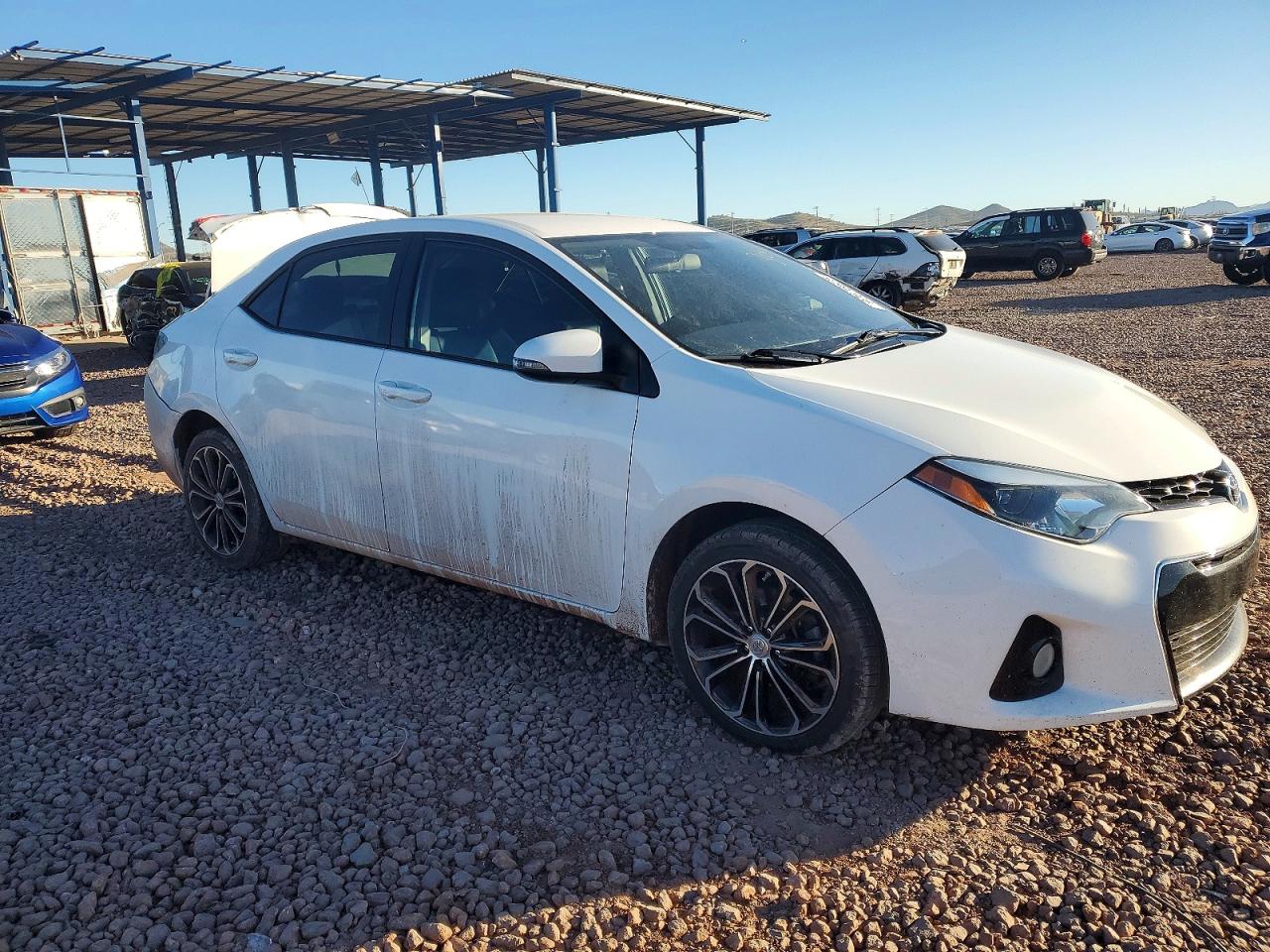 2015 TOYOTA COROLLA L photo 4
