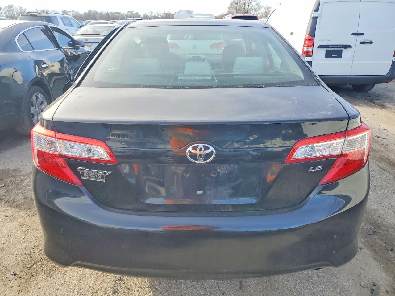 2014 TOYOTA CAMRY L photo 6