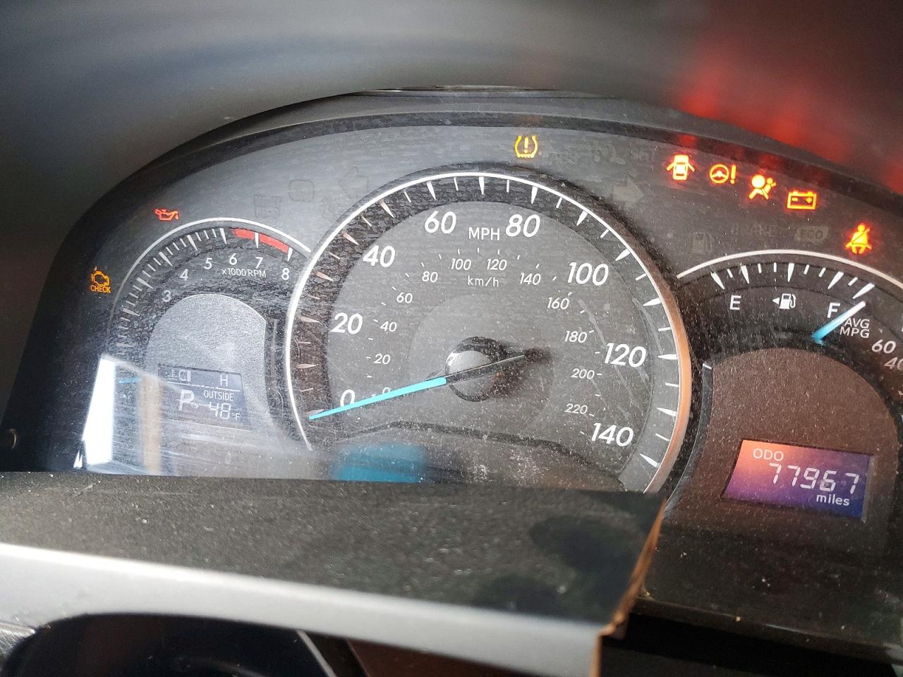2014 TOYOTA CAMRY L photo 9