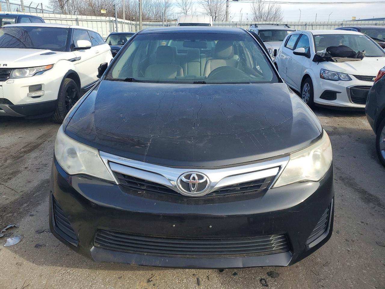 2014 TOYOTA CAMRY L photo 5