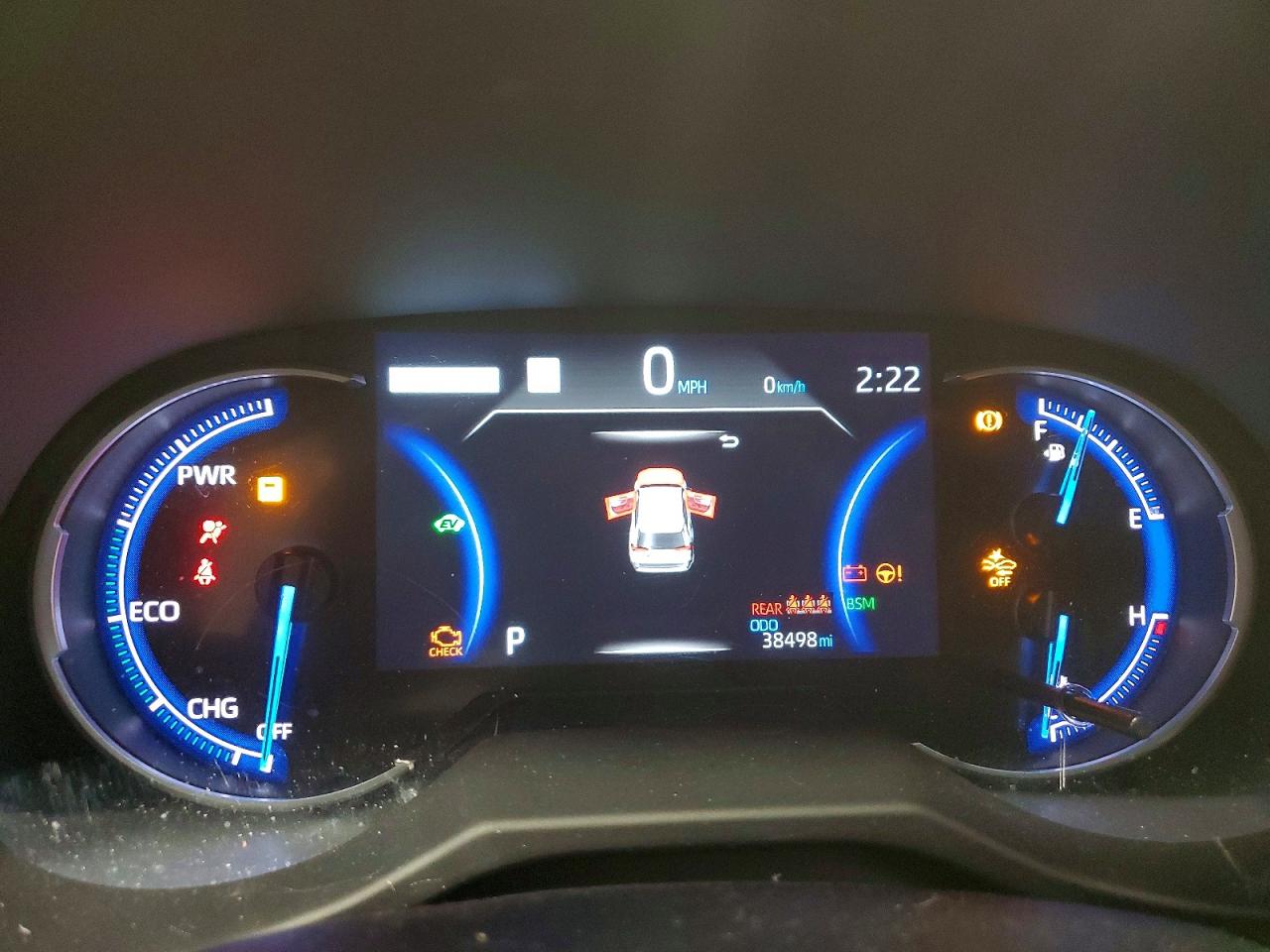 2024 TOYOTA RAV4 XLE photo 9