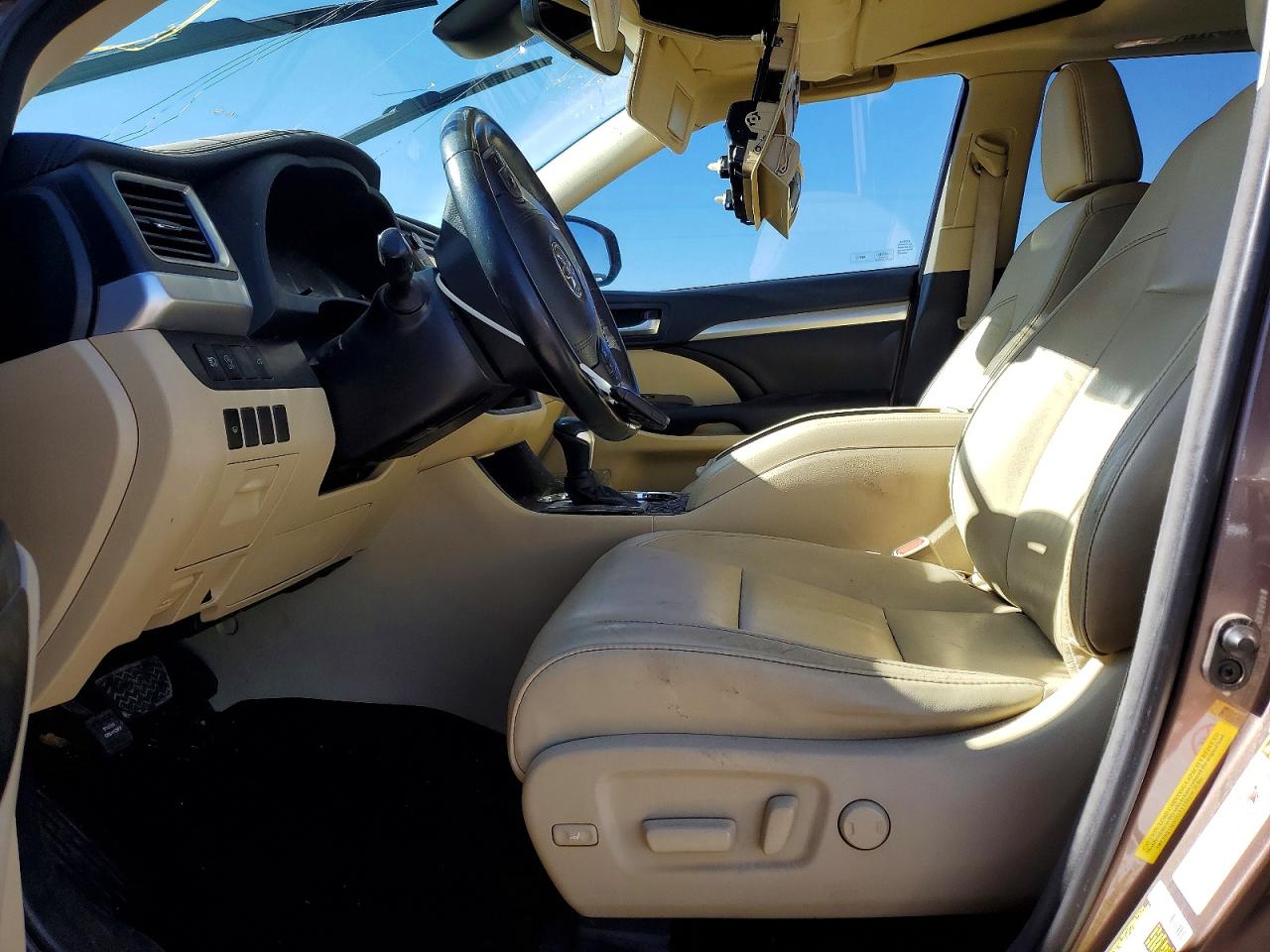 2018 TOYOTA HIGHLANDER SE photo 7