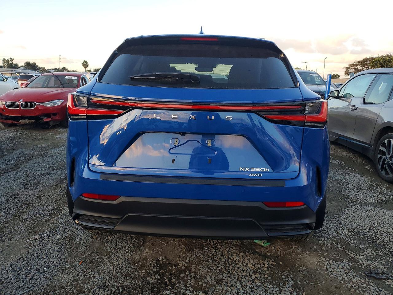 2025 LEXUS NX 350H BASE photo 11