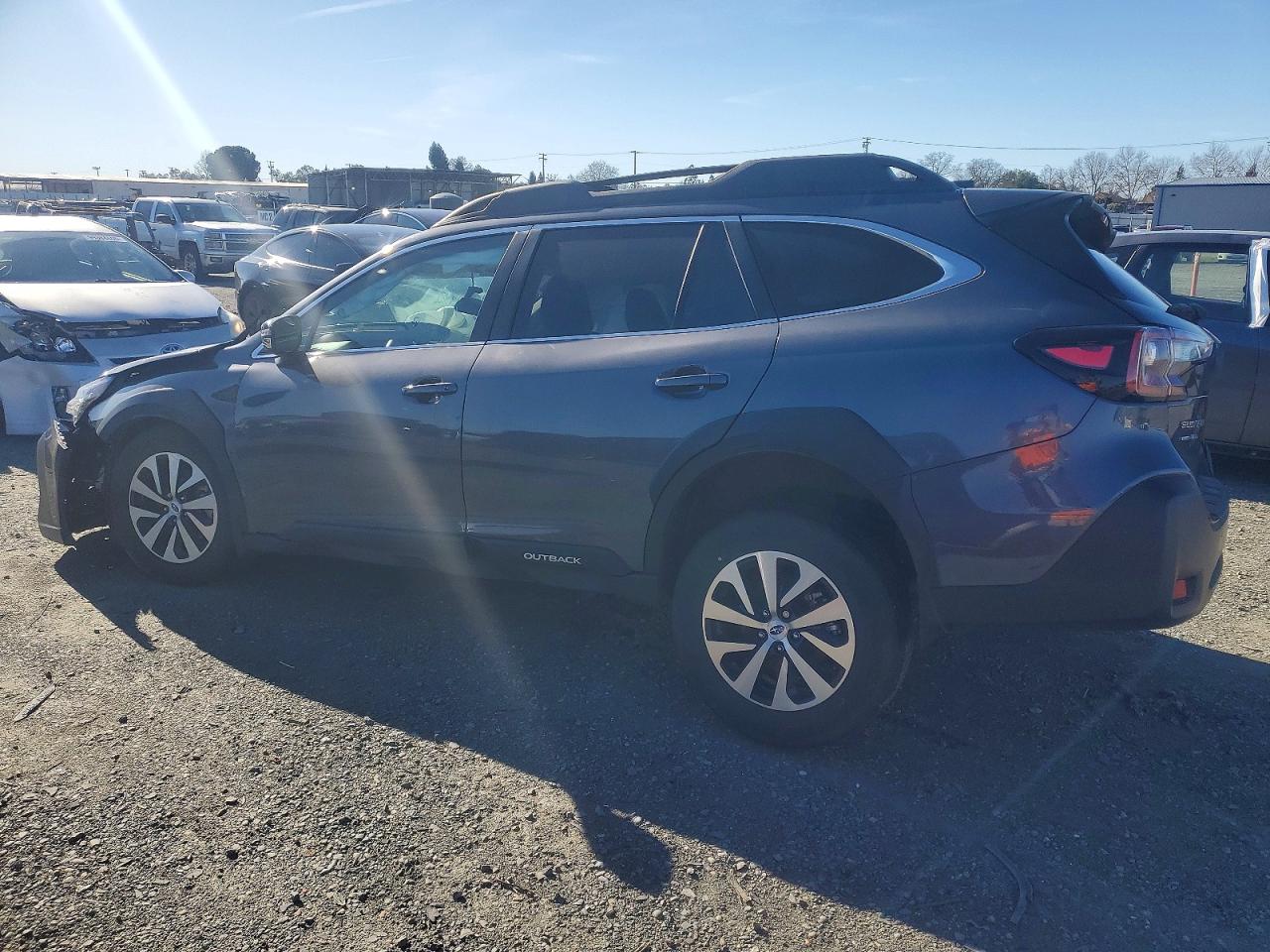 2025 SUBARU OUTBACK PREMIUM photo 2