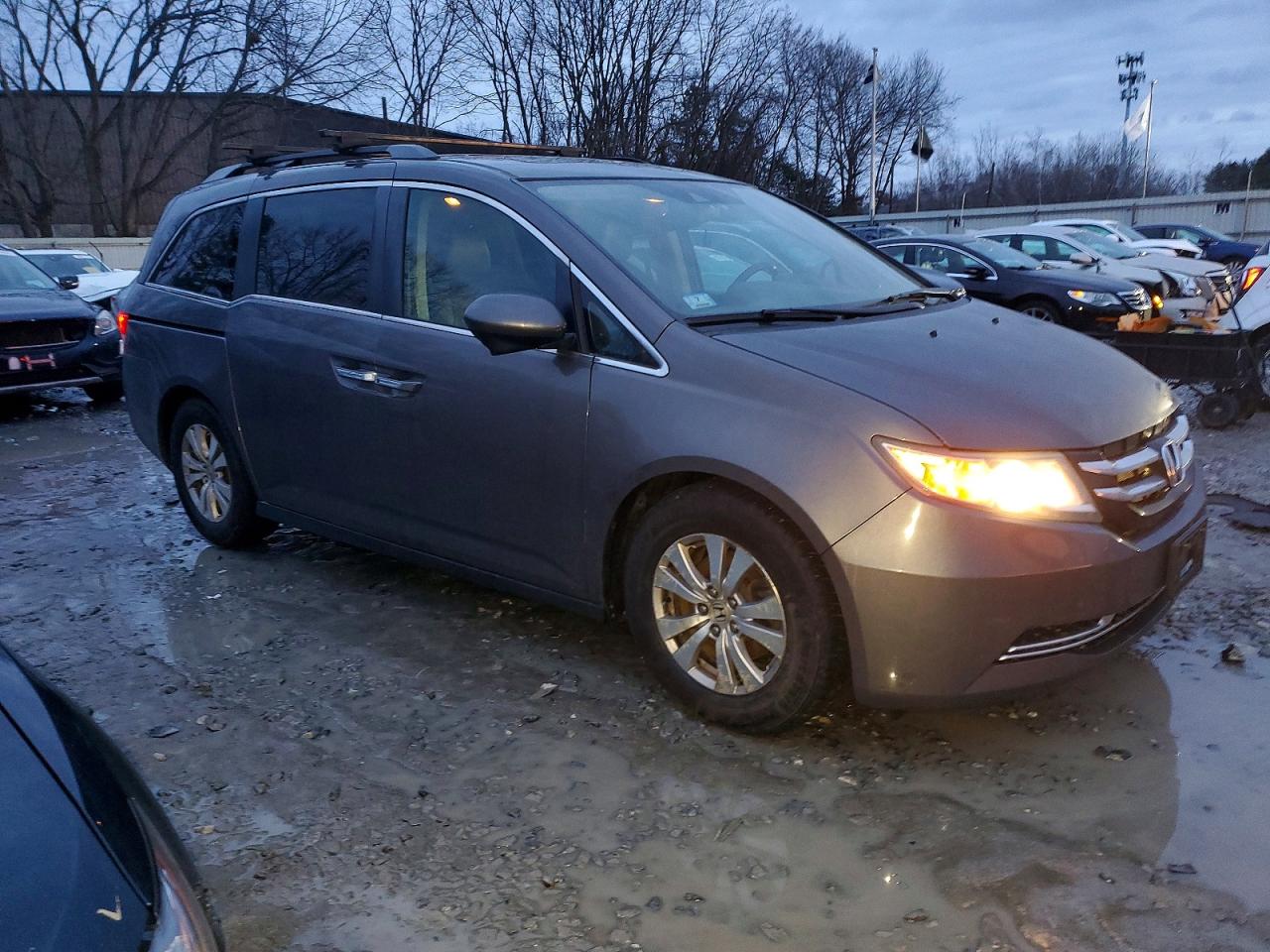 2016 HONDA ODYSSEY EXL photo 4