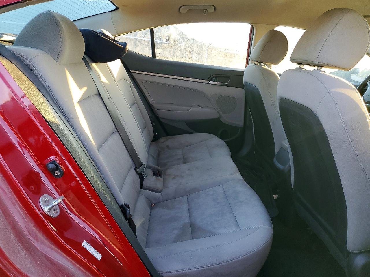 2018 HYUNDAI ELANTRA SE photo 10