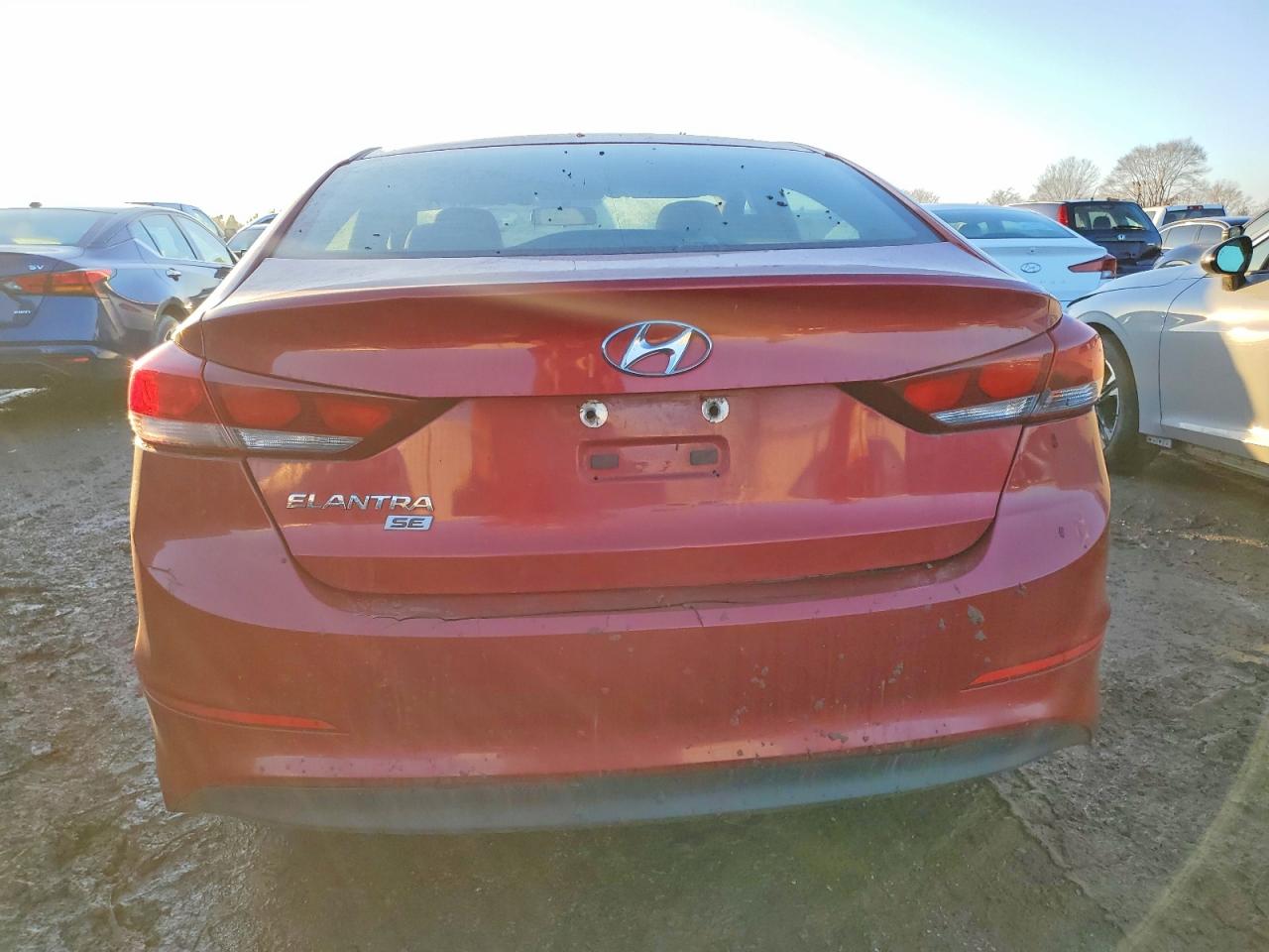 2018 HYUNDAI ELANTRA SE photo 6