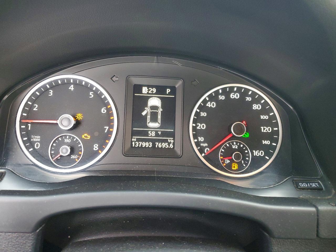 2013 VOLKSWAGEN TIGUAN S photo 9