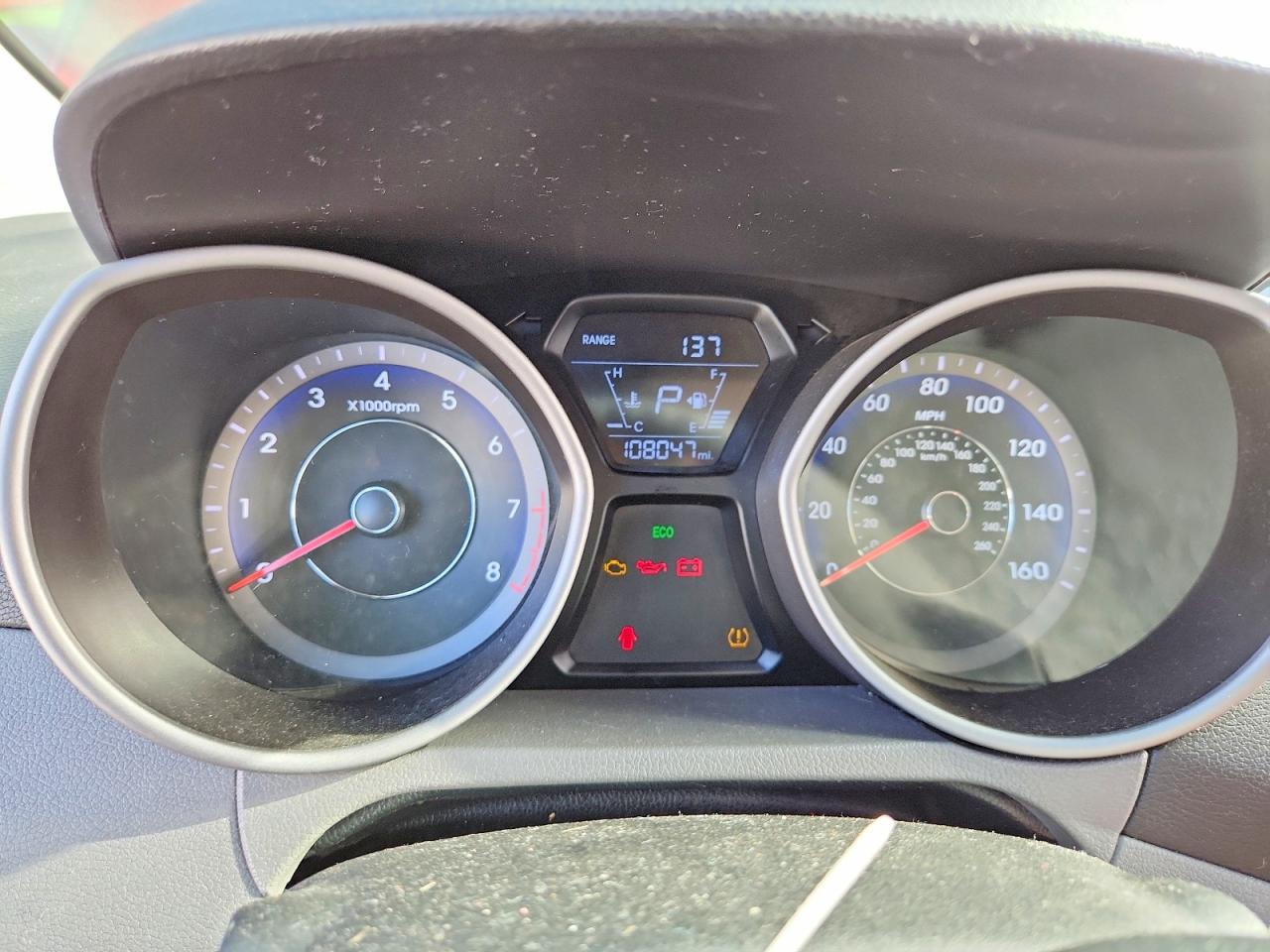 2015 HYUNDAI ELANTRA SE photo 17