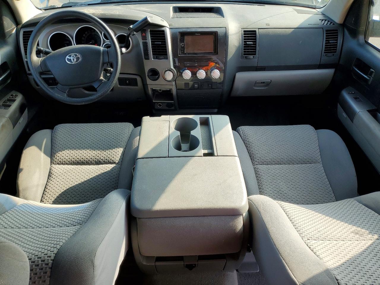 2010 TOYOTA TUNDRA DOUBLE CAB SR5 photo 8