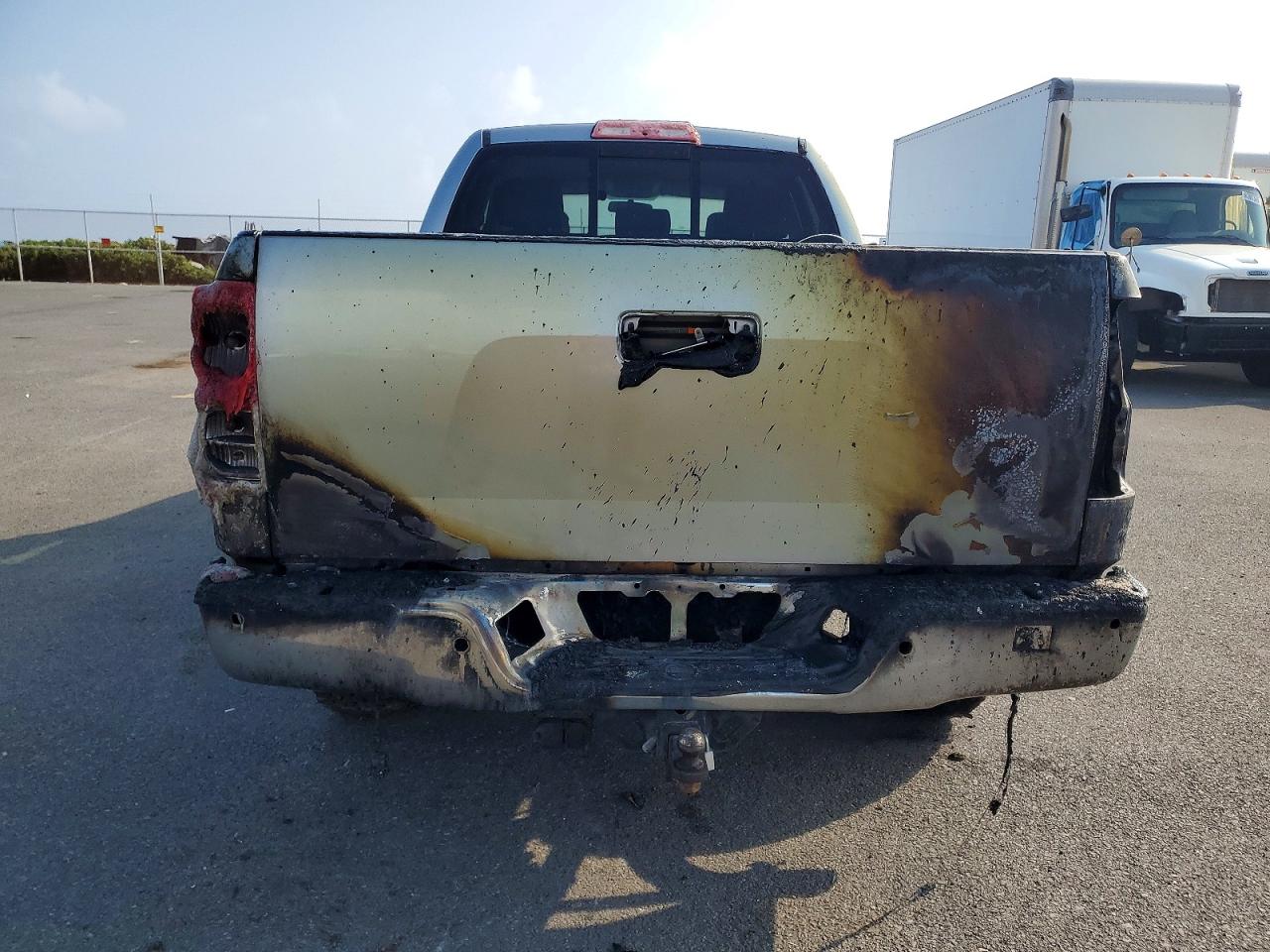 2010 TOYOTA TUNDRA DOUBLE CAB SR5 photo 6