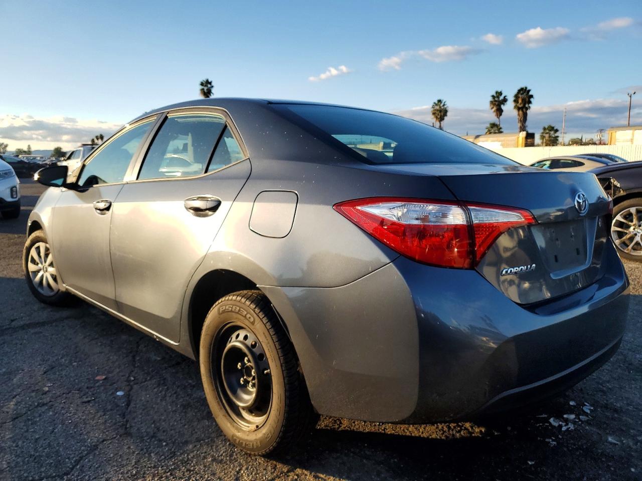 2016 TOYOTA COROLLA L photo 2