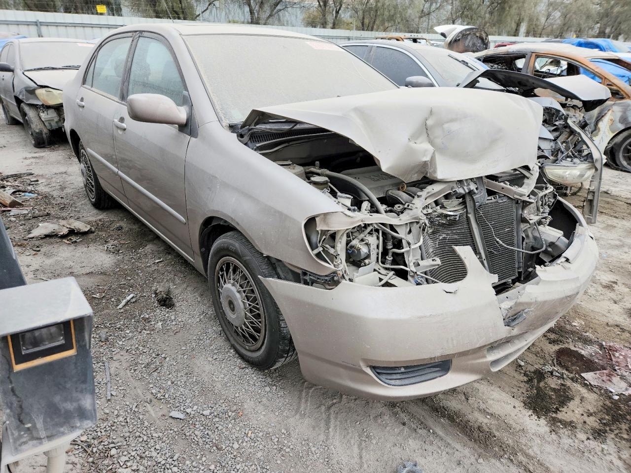 2003 TOYOTA COROLLA CE photo 4