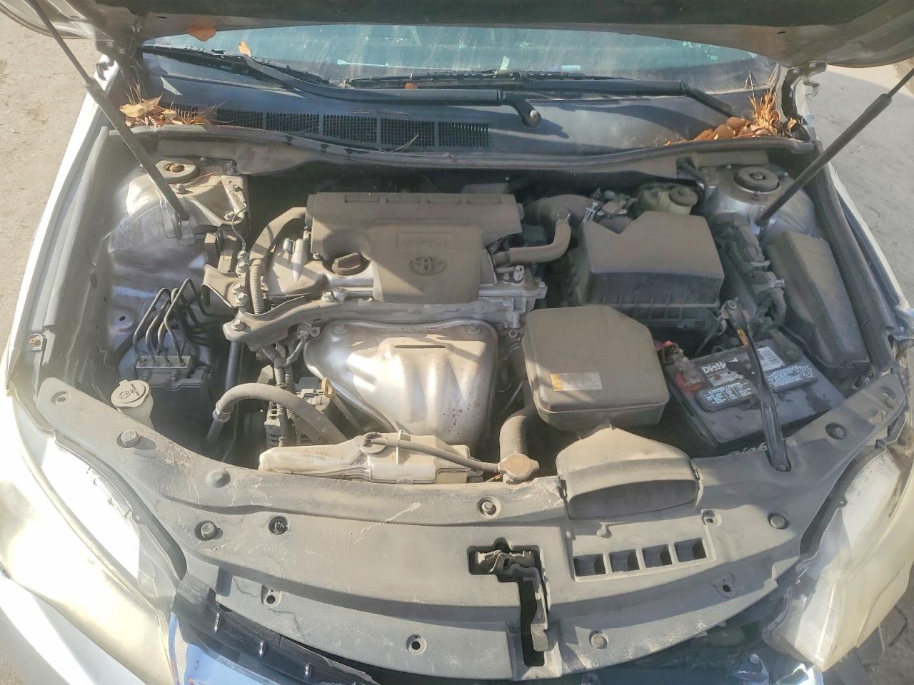 2015 TOYOTA CAMRY LE photo 11