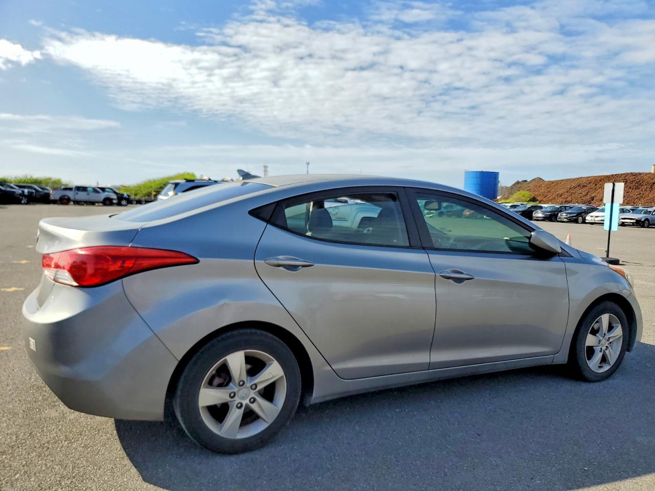 2013 HYUNDAI ELANTRA GLS photo 3