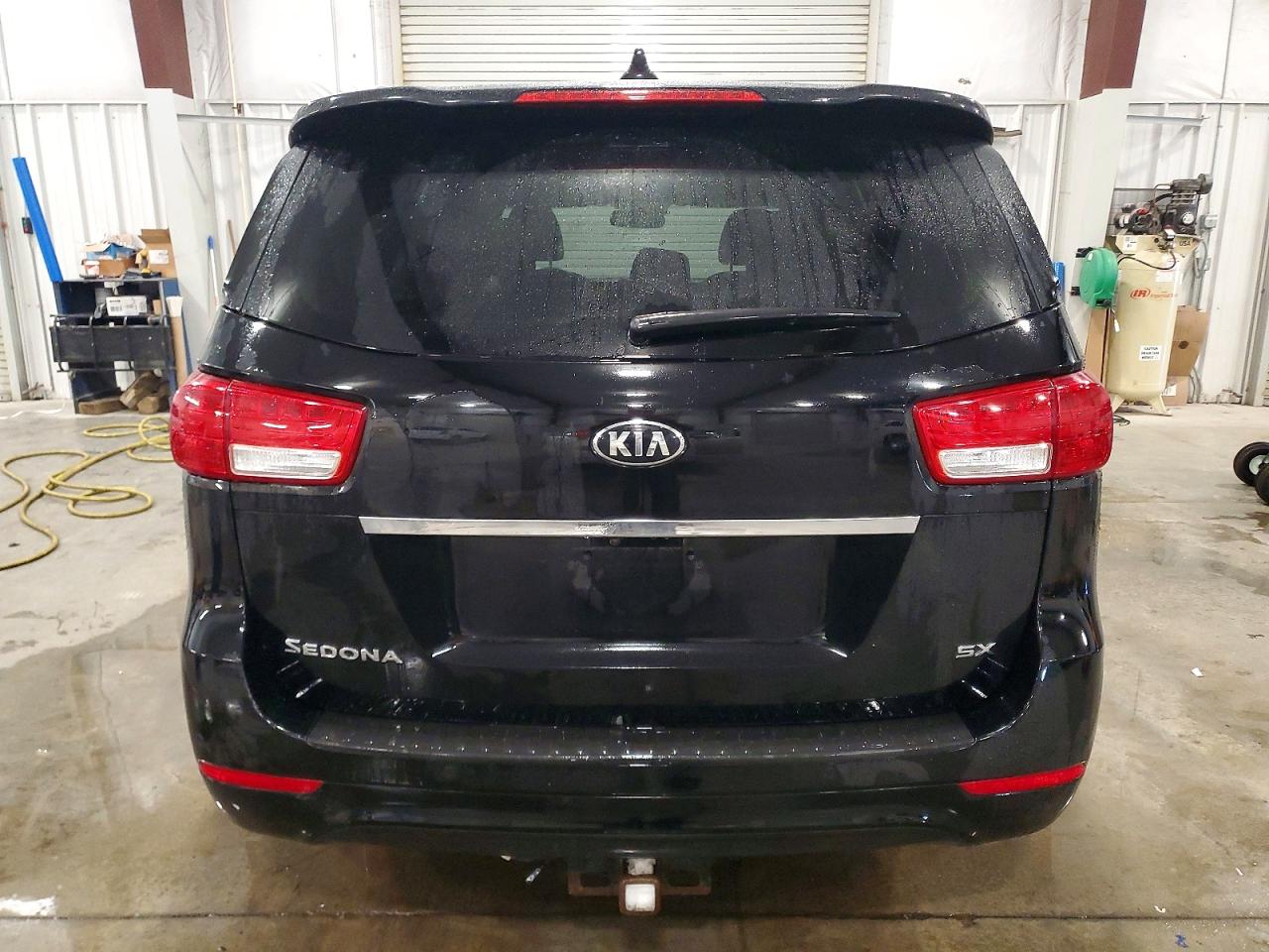 2018 KIA SEDONA EX photo 6