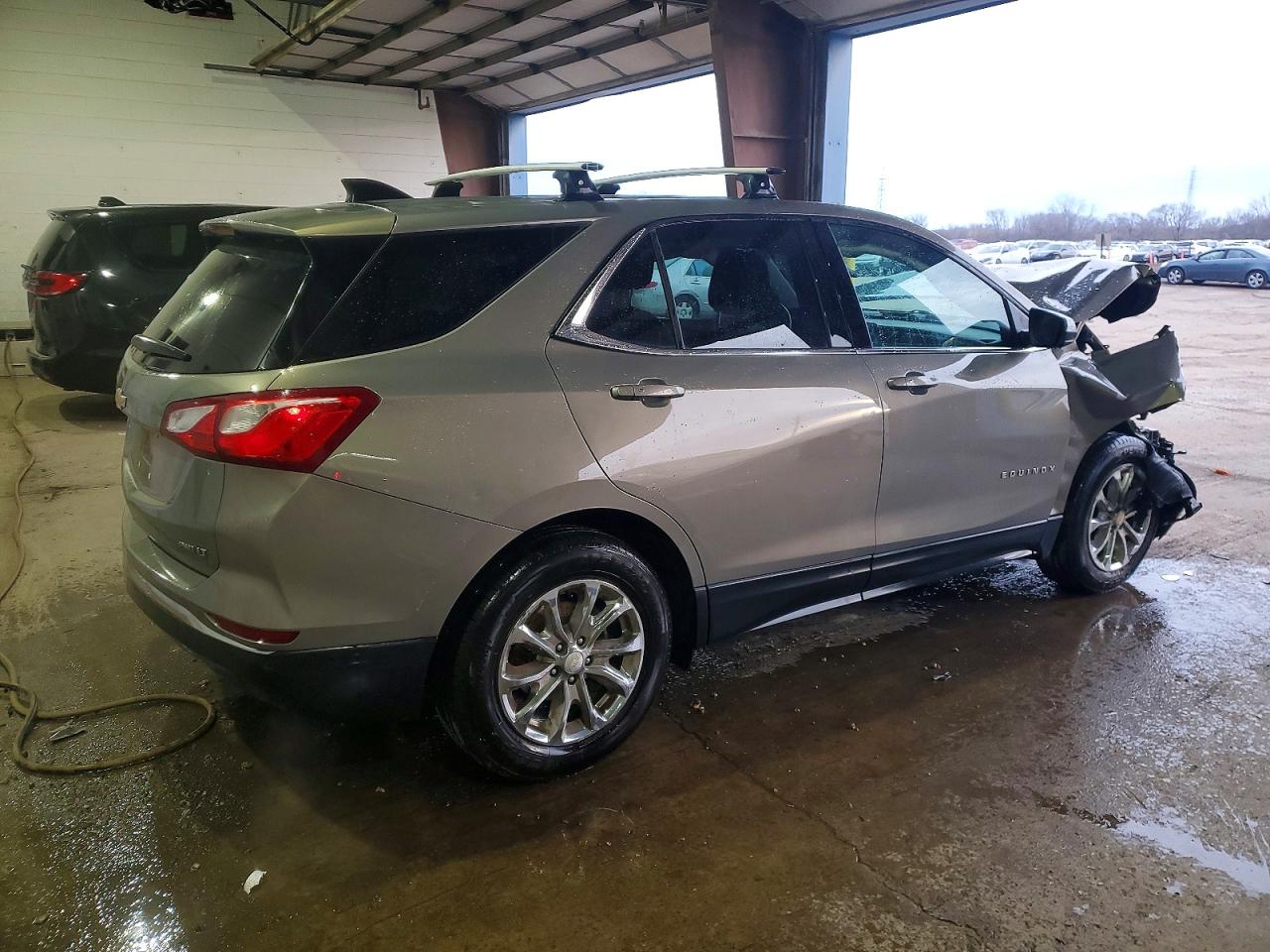 2018 CHEVROLET EQUINOX LT photo 3