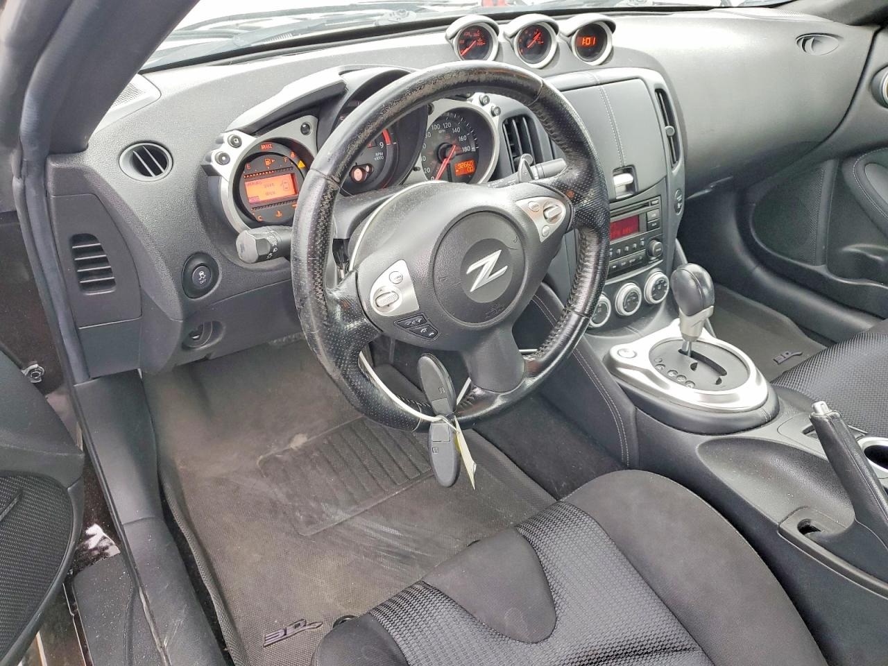 2016 NISSAN 370Z BASE photo 8