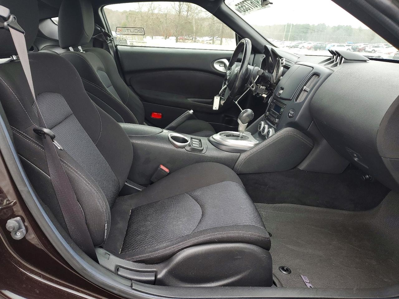 2016 NISSAN 370Z BASE photo 10