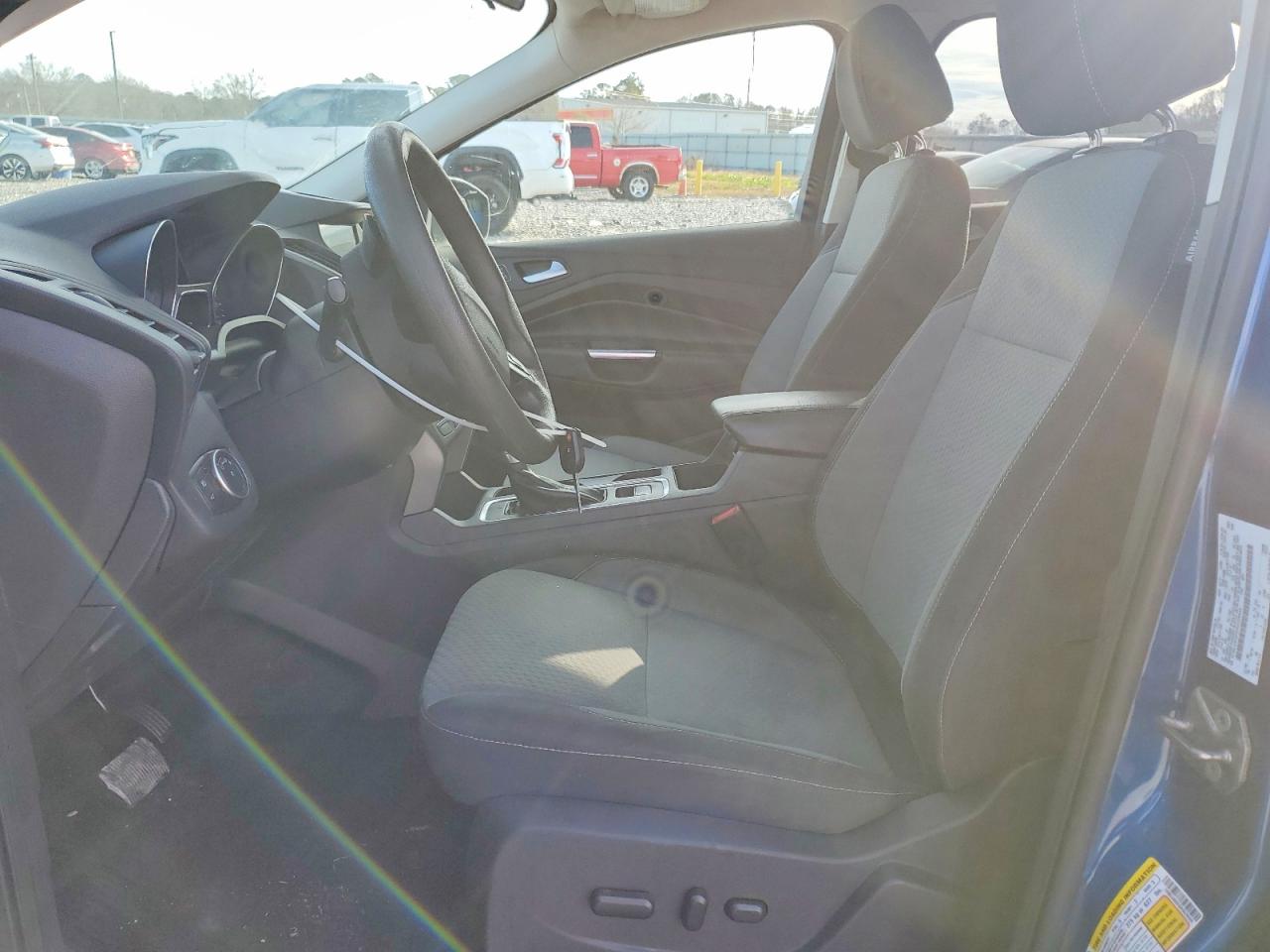 2017 FORD ESCAPE SE photo 7