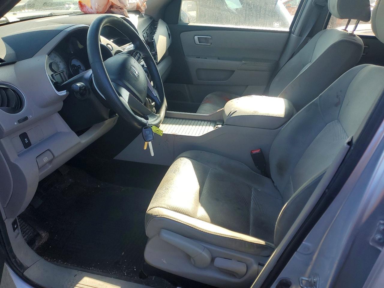 2012 HONDA PILOT LX photo 7