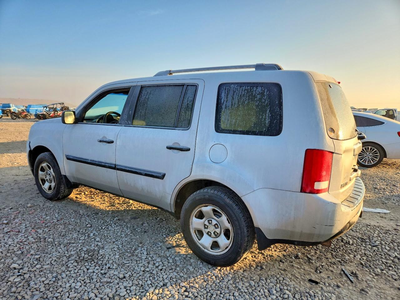 2012 HONDA PILOT LX photo 2