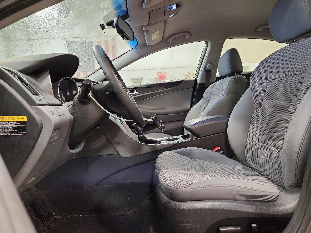 2014 HYUNDAI SONATA GLS photo 7