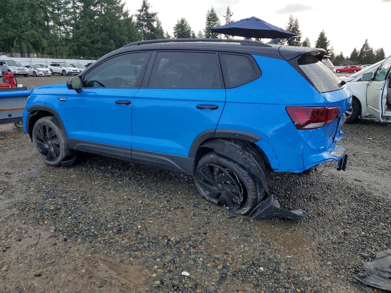 2024 VOLKSWAGEN TAOS SE photo 2
