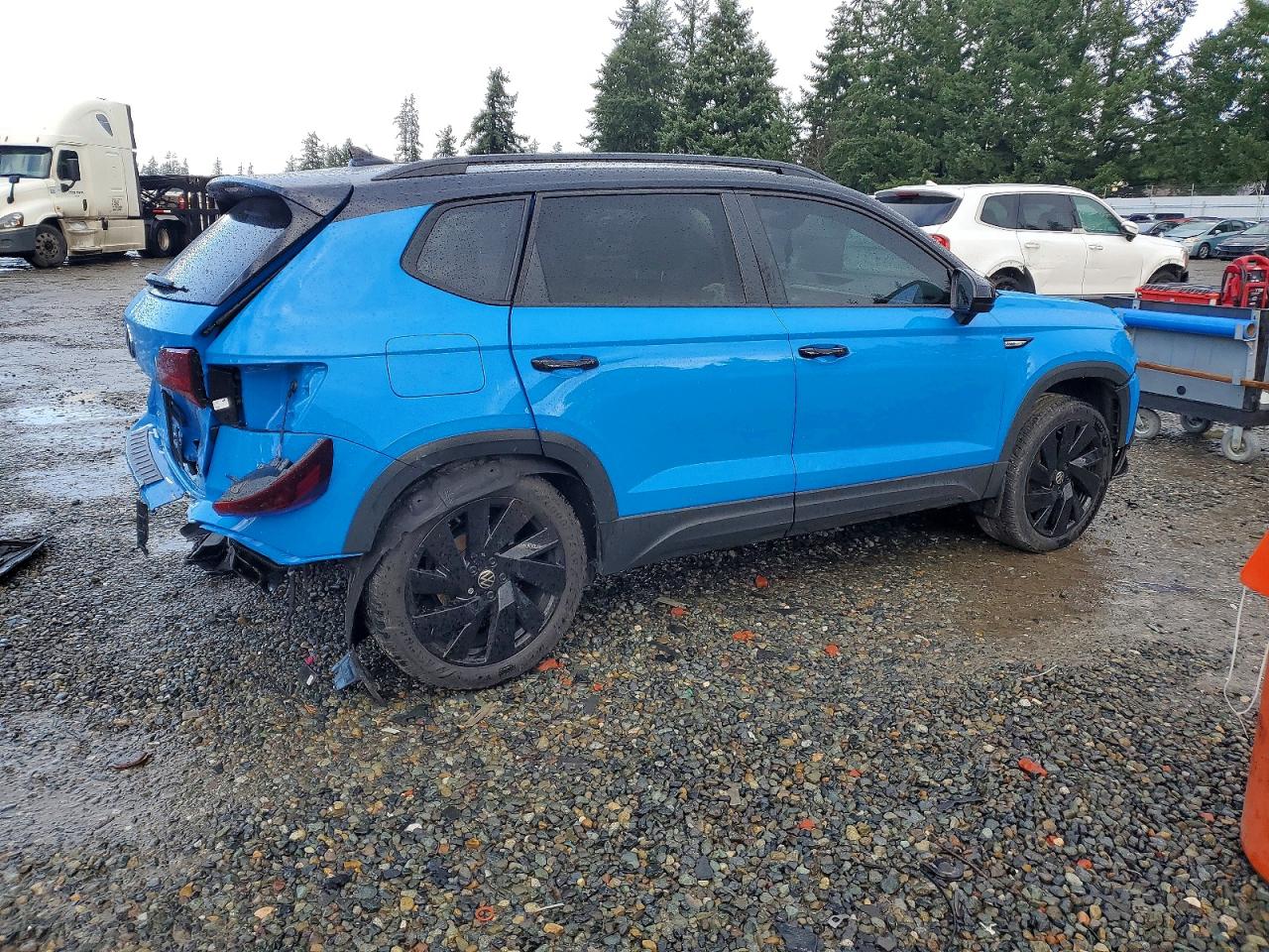 2024 VOLKSWAGEN TAOS SE photo 3