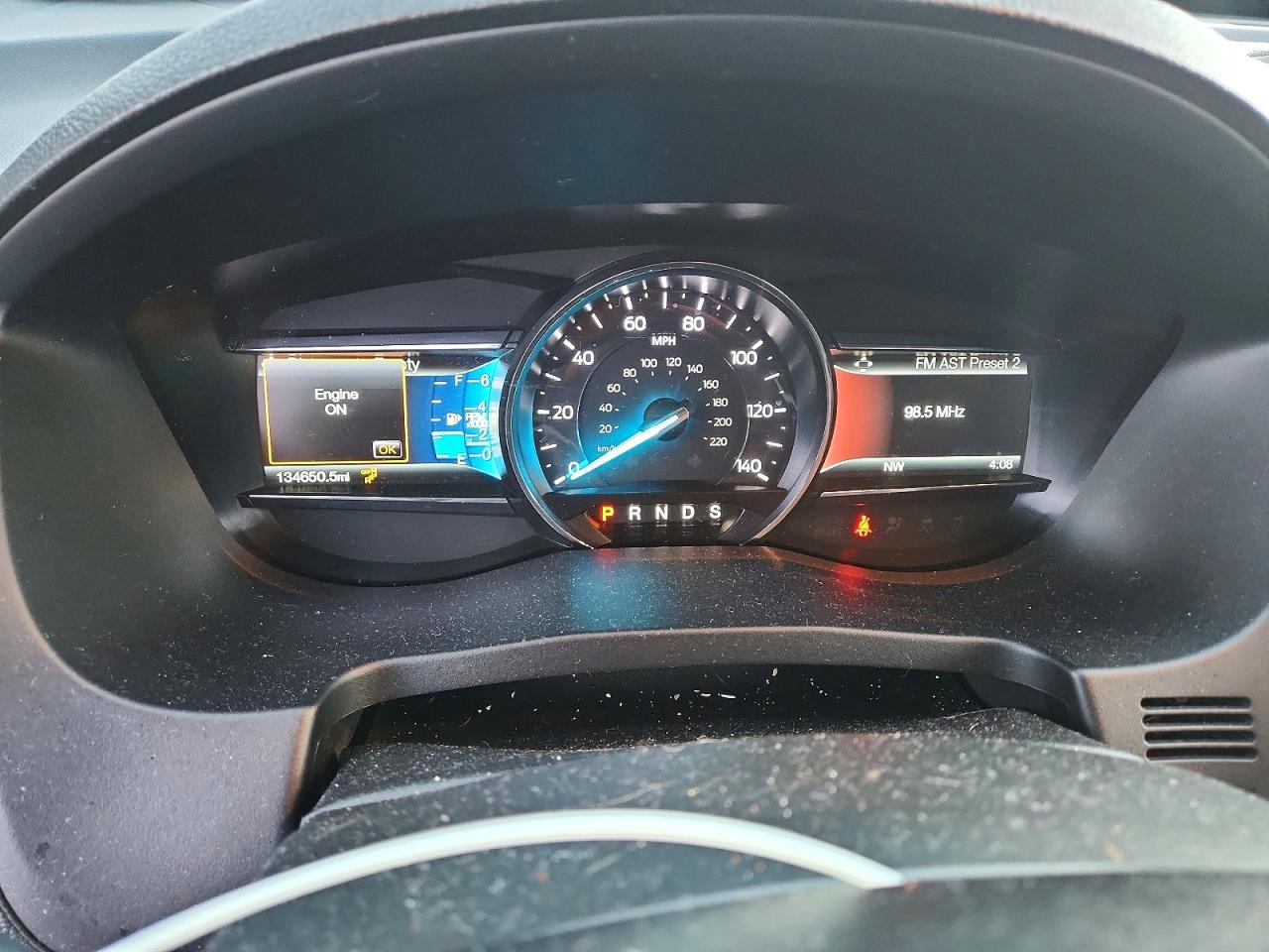 2017 FORD EXPLORER XLT photo 9